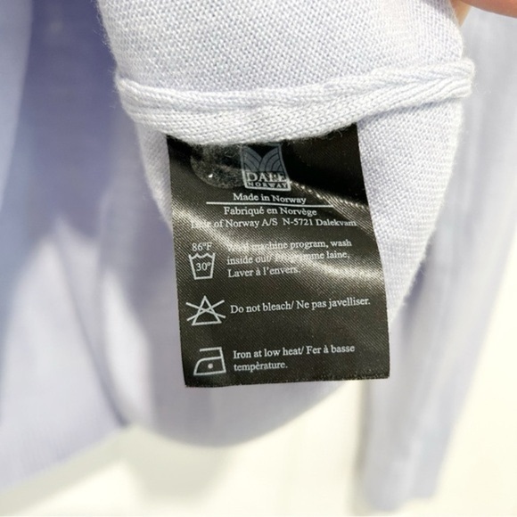 🆕 Dale of Norway Extra Fine Merino Wool Kristian V-Neck Sweater - Picture 8 of 9